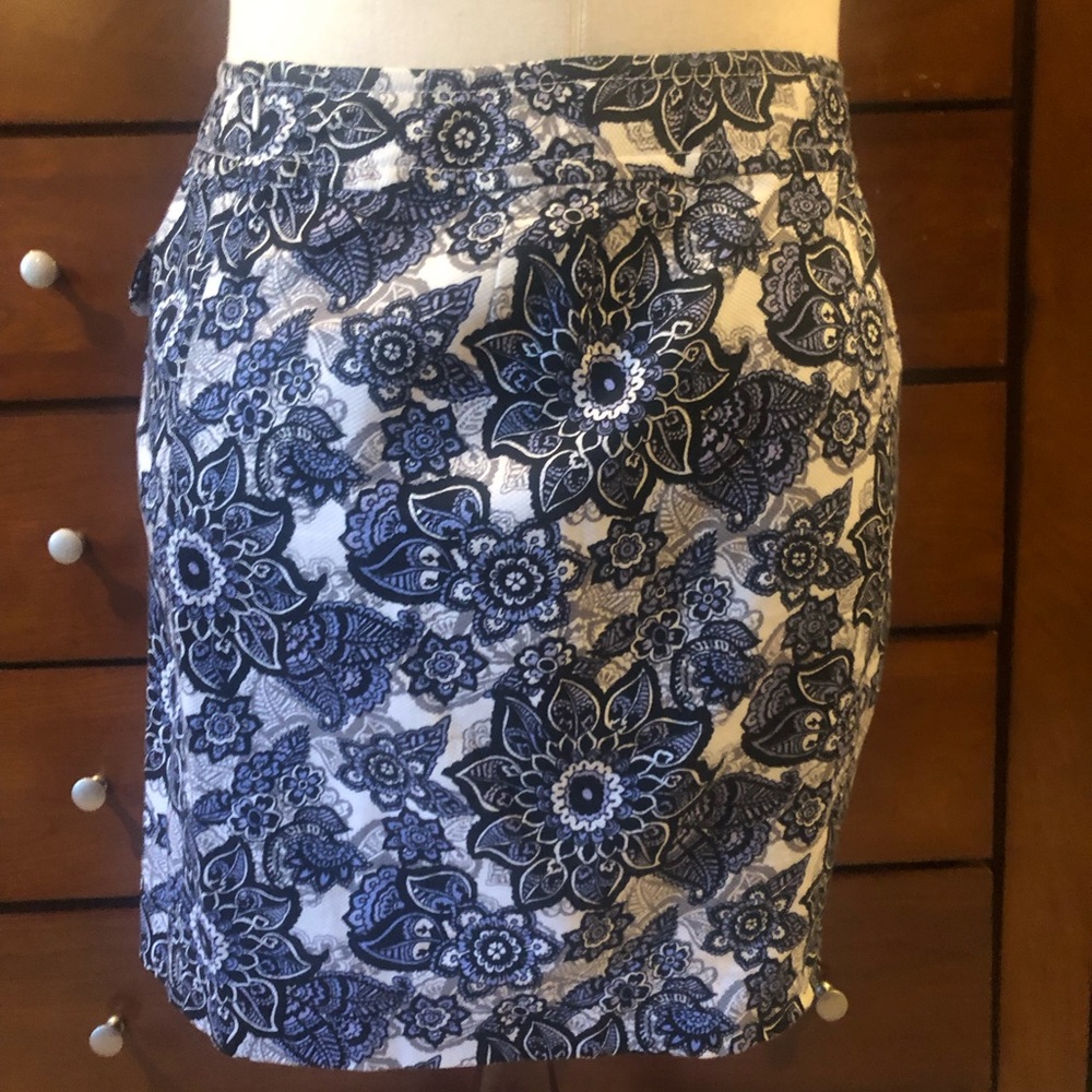 LOFT Navy and White Floral Lace-Effect Pencil Skirt